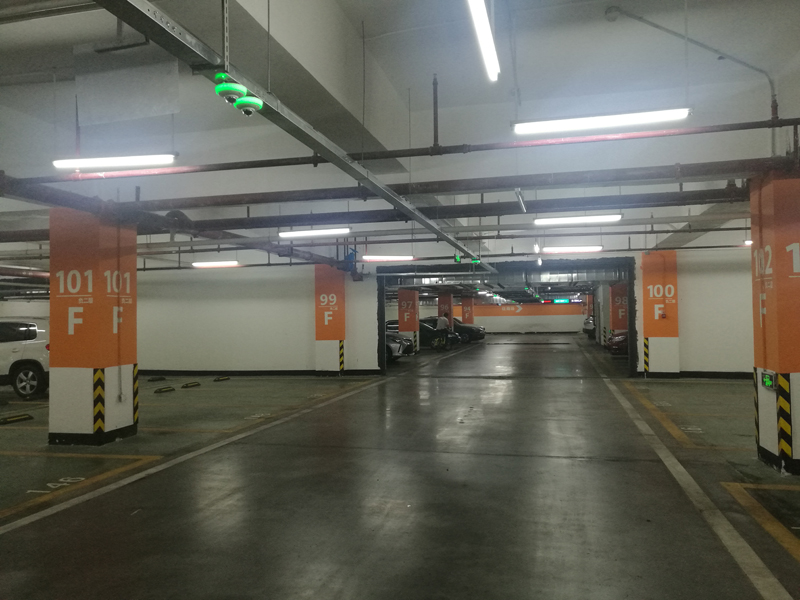 環球貿易廣場全視頻車位引導系統